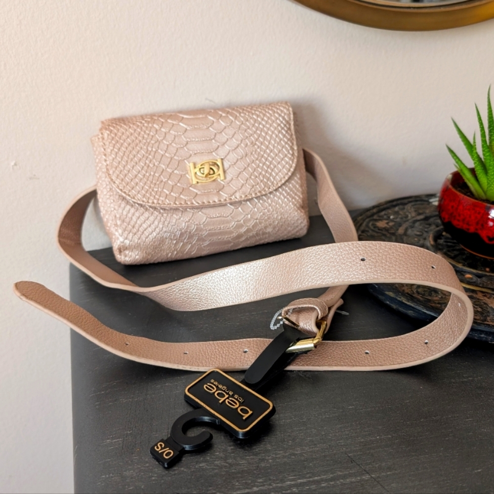 🫆 bebe Champagne Pink Belt Bag 🫆